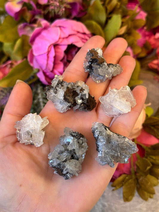 Mouse Ear Calcite (UV Fluorescent-Pink)